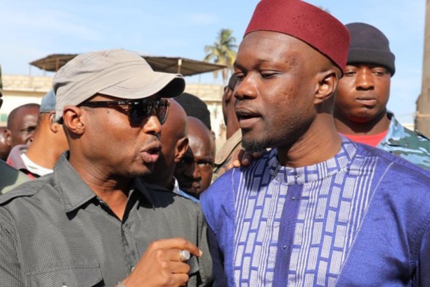 Manifestation interdite de Yewwi Askan Wi du 17 juin 2022  : Ousmane Sonko et Barthélémy Dias confinés dans leurs domiciles