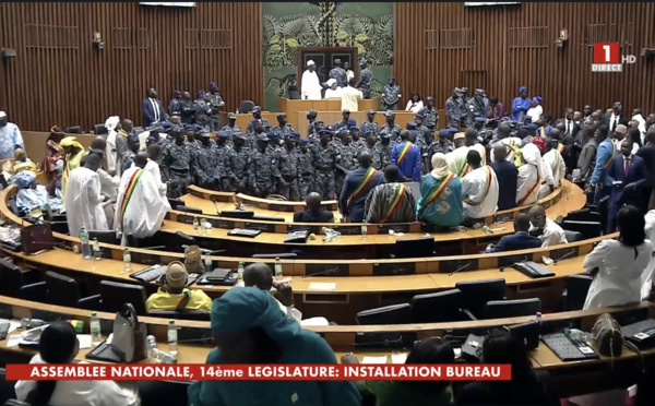 Assemblée nationale  : L’élection du président rendue possible grâce à l’intervention des gendarmes