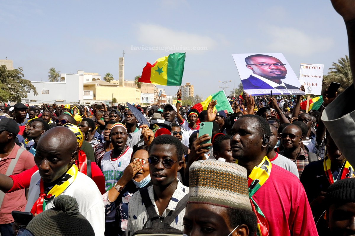Manifestation interdite de Yewwi Askan Wi :  Plusieurs responsables de l’opposition mis aux arrêts