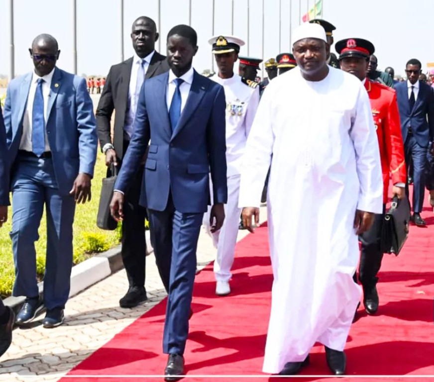 Visite du président Bassirou Diomaye Faye en Gambie : L'état des relations bilatérales historiques au menu de l’entretien avec Adama Barrow