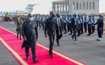 Escale technique du président rwandais : Paul Kagamé reçu par Macky Sall à l’aéroport militaire de Yoff